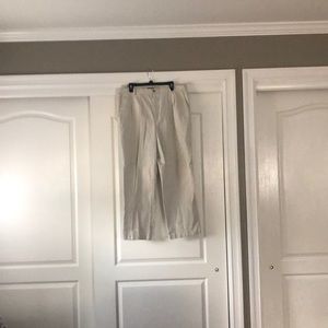 Dockers Khaki Stretch Twill